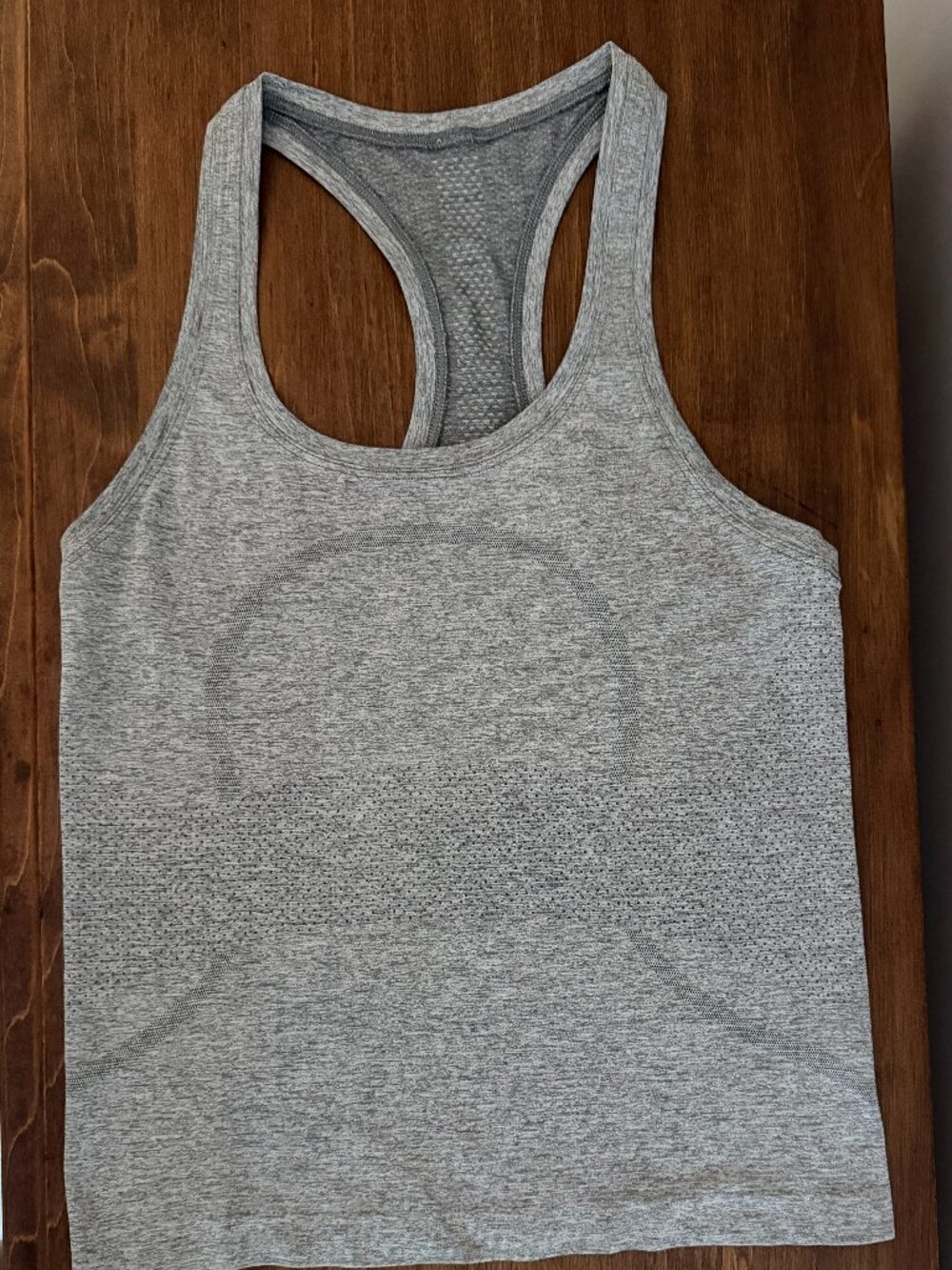 Lululemon Swiftly Tech Cropped Racerback Tank 2.0 Gray size 6 EUC